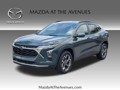 Used 2025 Chevrolet Trax LT w/ Driver Confidence Package
