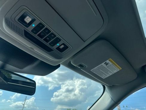 Used 2021 Ford Explorer XLT w/ Equipment Group 202A RWD image 38
