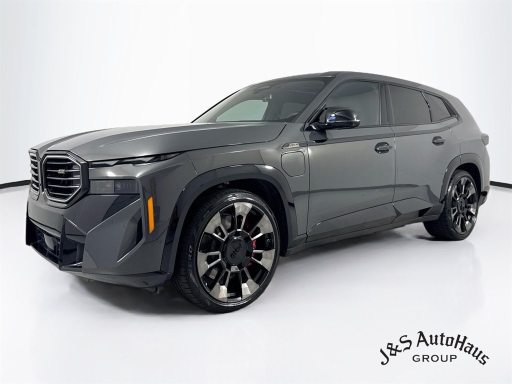 Used 2023 BMW XM AWD/4WD image 3