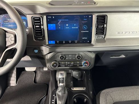 New 2026 Ford Bronco 4-Door AWD/4WD image 27