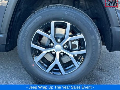 New 2025 Jeep Grand Cherokee L Limited w/ Trailer Tow Package image 32