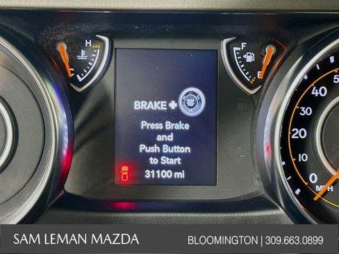 Used 2022 Jeep Gladiator Sport image 16