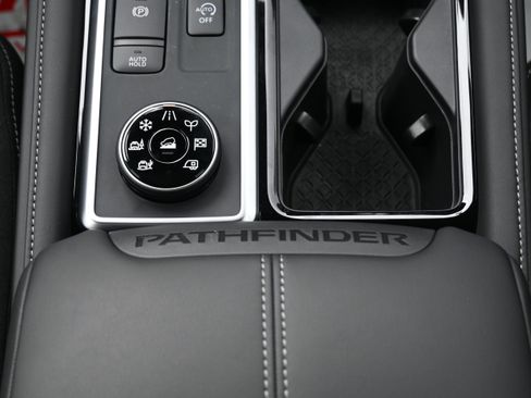 New 2026 Nissan Pathfinder SV image 20