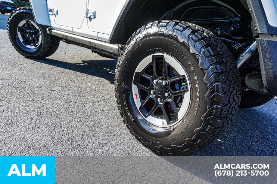 Used 2021 Jeep Wrangler Unlimited Rubicon w/ Dual Top Group AWD/4WD image 15