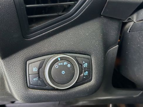Used 2019 Ford Escape SE FWD image 12
