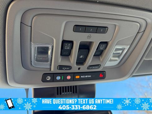 Used 2024 Chevrolet Silverado 2500 LTZ w/ LTZ Convenience Package image 19