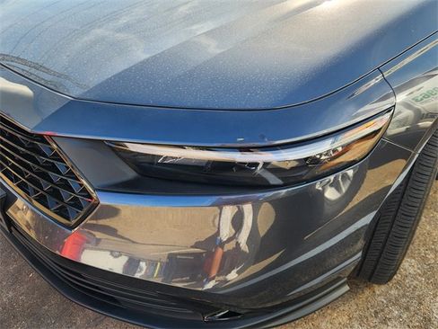 Used 2025 Honda Accord SE image 7