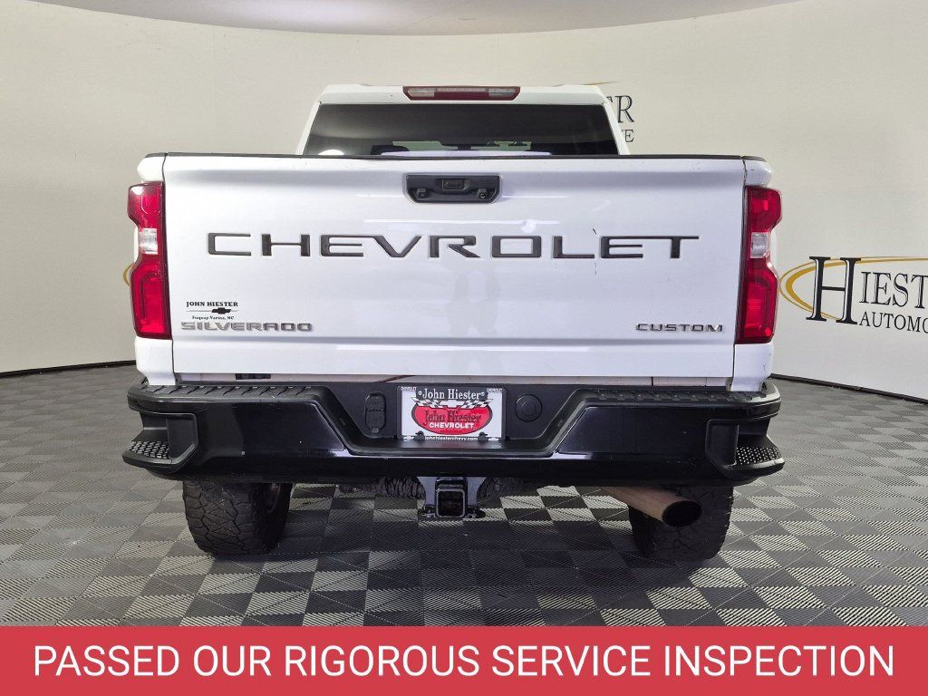 Used 2021 Chevrolet Silverado 2500 Custom w/ Custom Convenience Package AWD/4WD image 5