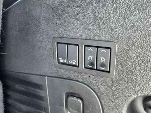 Used 2020 Chevrolet Tahoe Premier image 16