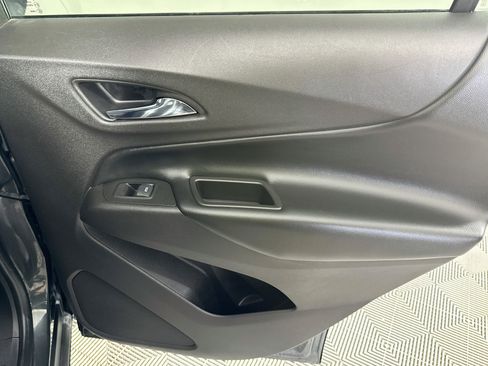 Used 2020 Chevrolet Equinox LT FWD image 24