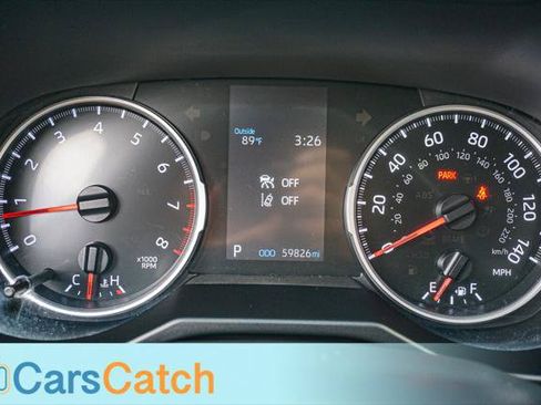 Used 2020 Toyota RAV4 LE FWD image 25