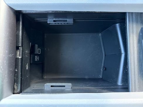 Used 2021 Honda Pilot EX image 30