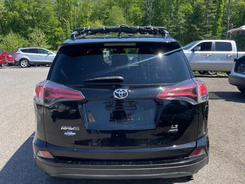 Used 2018 Toyota RAV4 LE w/ Carpet Mat Package AWD/4WD image 2