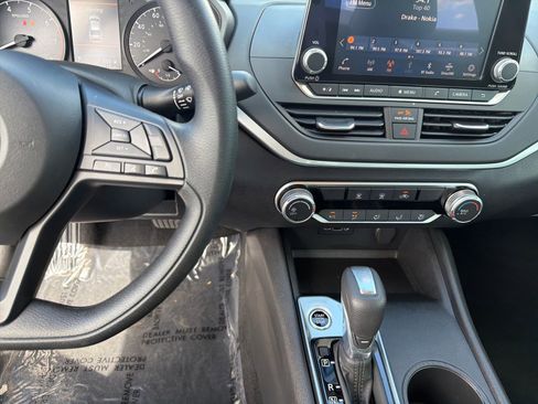 Certified 2025 Nissan Altima 2.5 S image 13