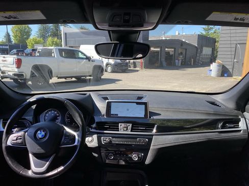 Used 2021 BMW X1 xDrive28i w/ Premium Package AWD/4WD image 14