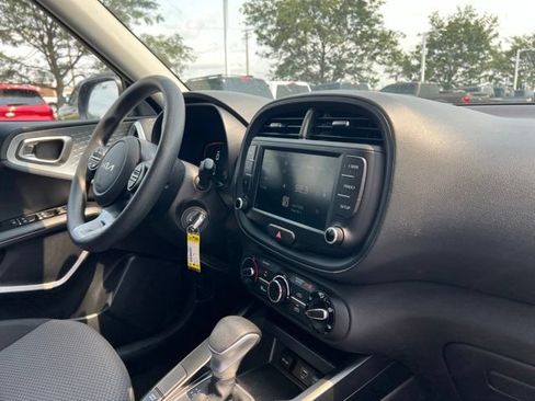 Certified 2024 Kia Soul LX w/ Option Group 015 FWD image 30