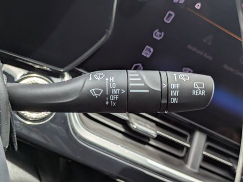 Used 2022 Chevrolet Equinox LT FWD image 19