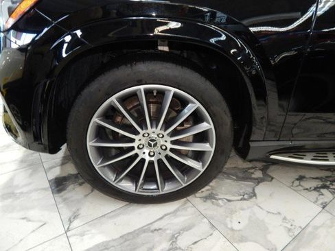 Used 2022 Mercedes-Benz GLE 350 4MATIC w/ AMG Line Exterior image 11