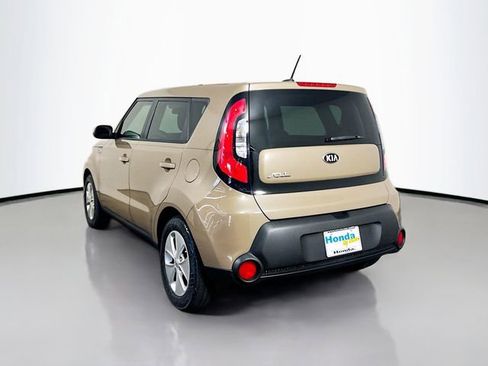 Used 2015 Kia Soul FWD image 7