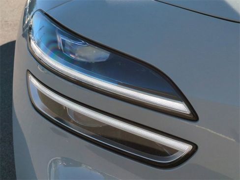 New 2026 Genesis G70 3.3T Prestige image 9