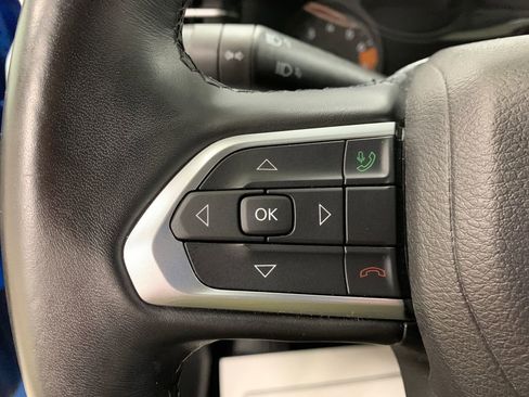 Used 2022 Jeep Compass Latitude image 11