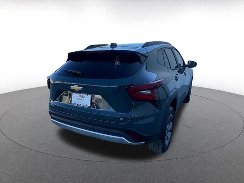 Used 2025 Chevrolet Trax LT image 14