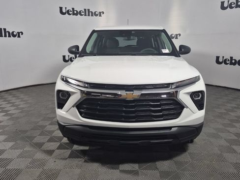 New 2026 Chevrolet TrailBlazer LS w/ LS Convenience Package FWD image 2