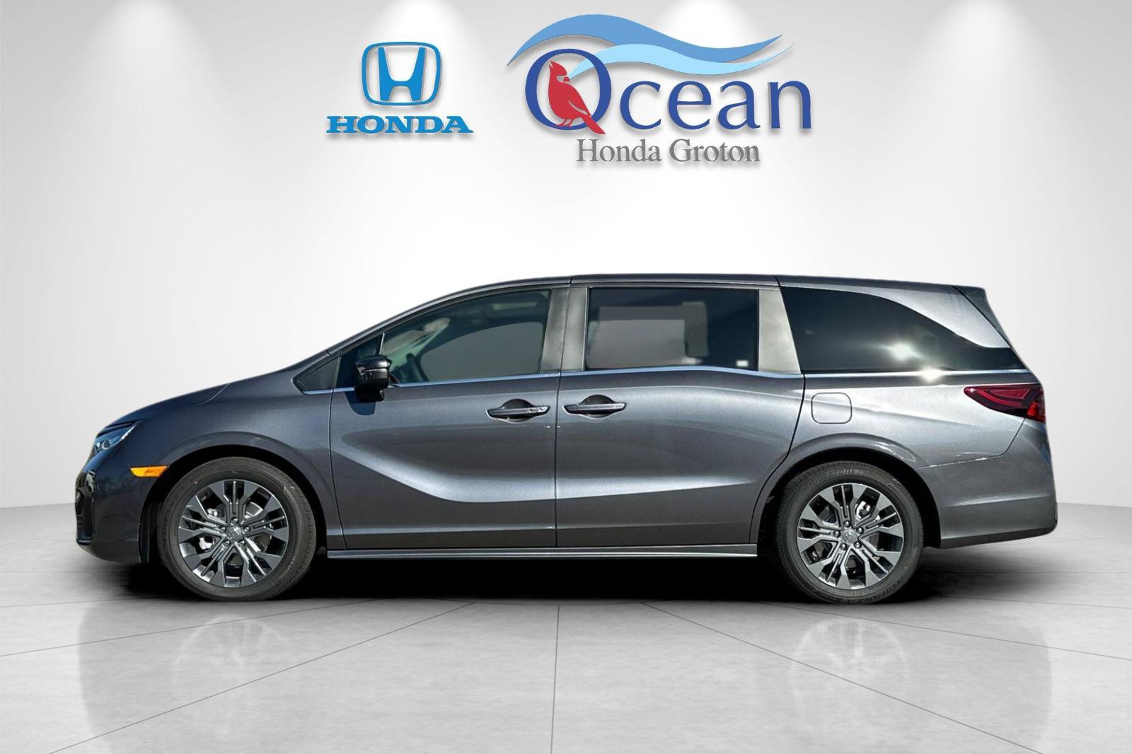 New 2027 Honda Odyssey Touring image 2
