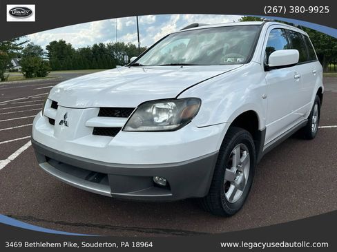 Used 2003 Mitsubishi Outlander XLS image 1