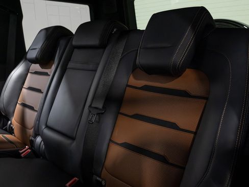 Used 2025 Mercedes-Benz G 63 AMG 4MATIC image 74