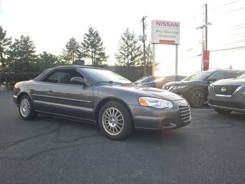 Used 2004 Chrysler Sebring LX FWD image 18