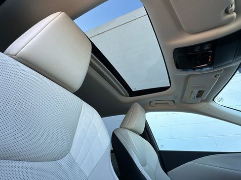 Certified 2024 Lexus RX 350 FWD image 17