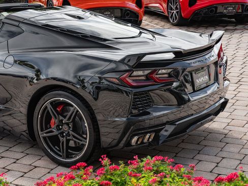 Used 2021 Chevrolet Corvette Stingray Premium Cpe w/ Z51 Performance Package RWD image 35