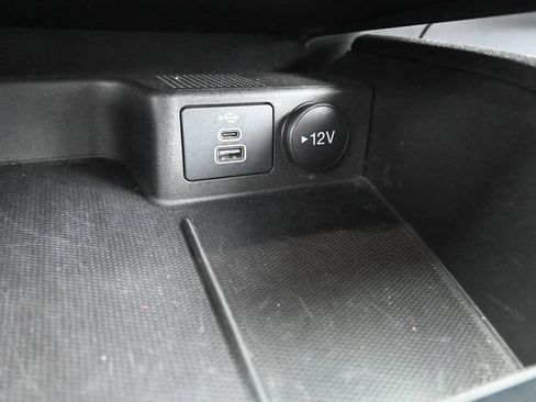 Used 2025 Ford Escape ST-Line FWD image 34