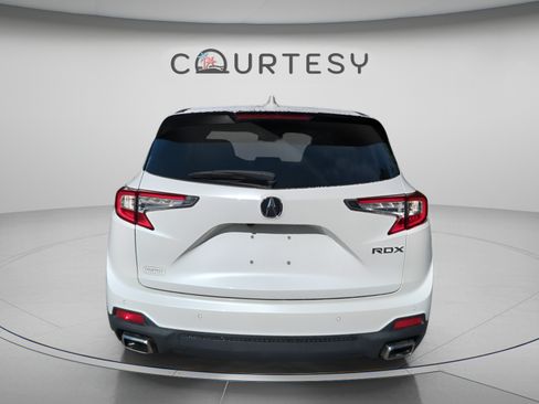 Used 2023 Acura RDX FWD w/ Technology Package image 6