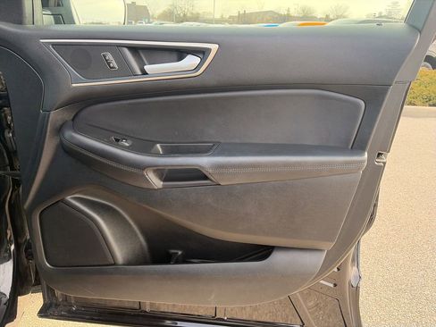 Used 2024 Ford Edge SEL w/ Convenience Package image 15