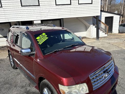 Used 2010 INFINITI QX56 4WD w/ Technology Pkg image 42