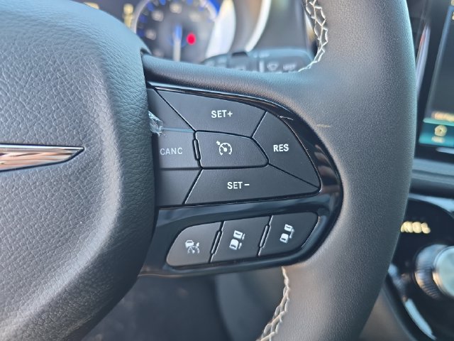 New 2026 Chrysler Pacifica Select w/ S Appearance Package FWD image 23