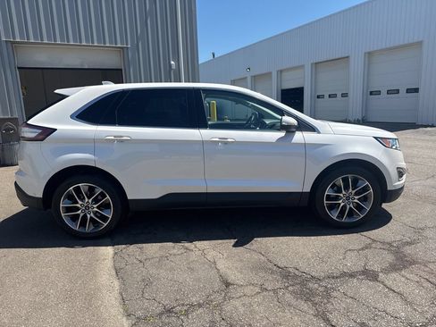 Used 2016 Ford Edge Titanium w/ Equipment Group 302A AWD/4WD image 4