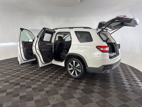 Certified 2025 Honda Pilot Elite image 21