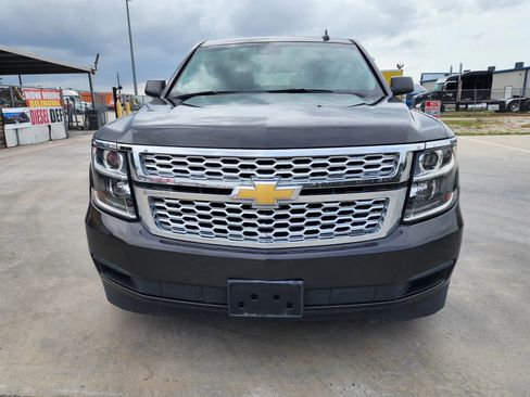 Used 2018 Chevrolet Tahoe LS w/ Enhanced Driver Alert Package image 4