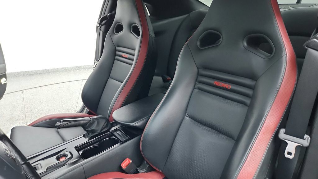 Used 2012 Nissan GT-R Black Edition AWD/4WD image 15