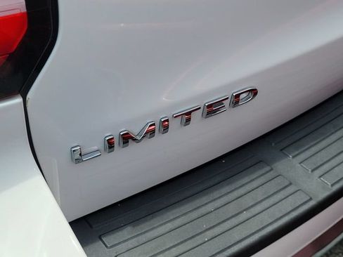 Used 2023 Ford Expedition Max Limited AWD/4WD image 5