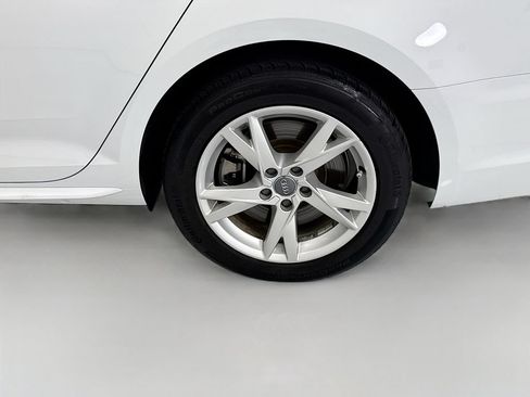 Used 2018 Audi A4 2.0T Premium AWD/4WD image 29