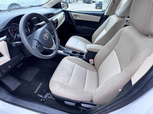 Used 2016 Toyota Corolla LE FWD image 10