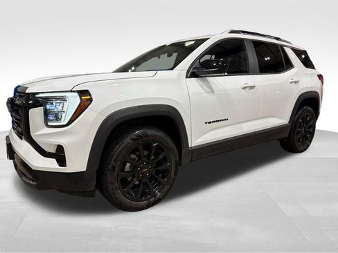 Used 2026 GMC Terrain Elevation w/ Elevation Premium Package AWD/4WD image 1