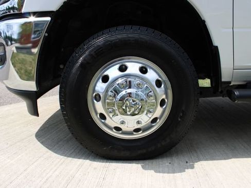 Used 2025 RAM 3500 Tradesman AWD/4WD image 31