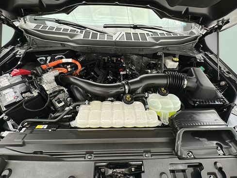 Used 2024 Ford F150 Lariat AWD/4WD image 28