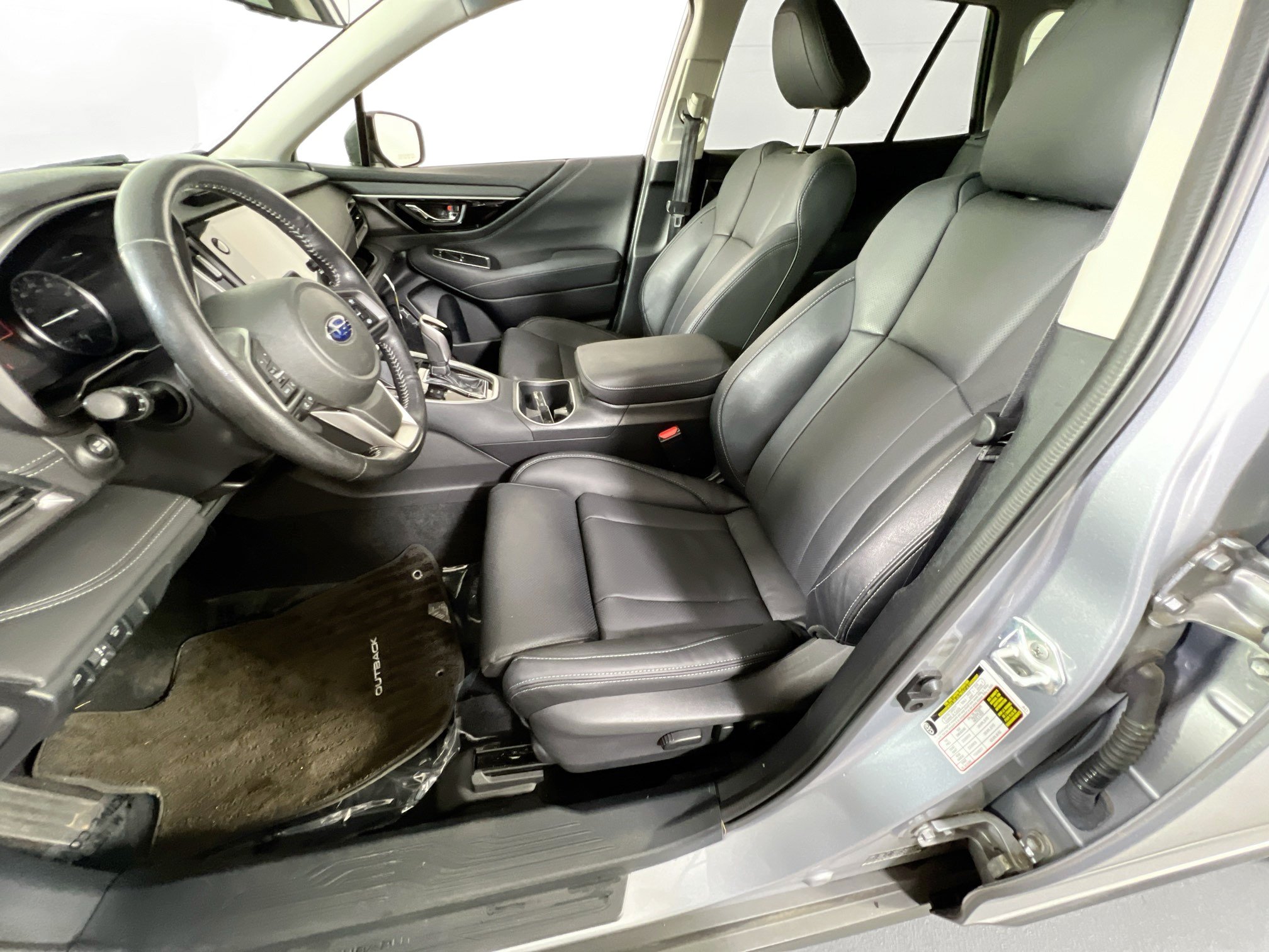 Used 2022 Subaru Outback Limited w/ Popular Package #2 AWD/4WD image 22
