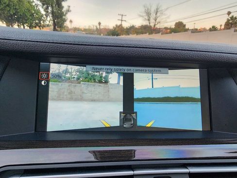 Used 2012 BMW 750Li w/ Driver Assistance Pkg image 39